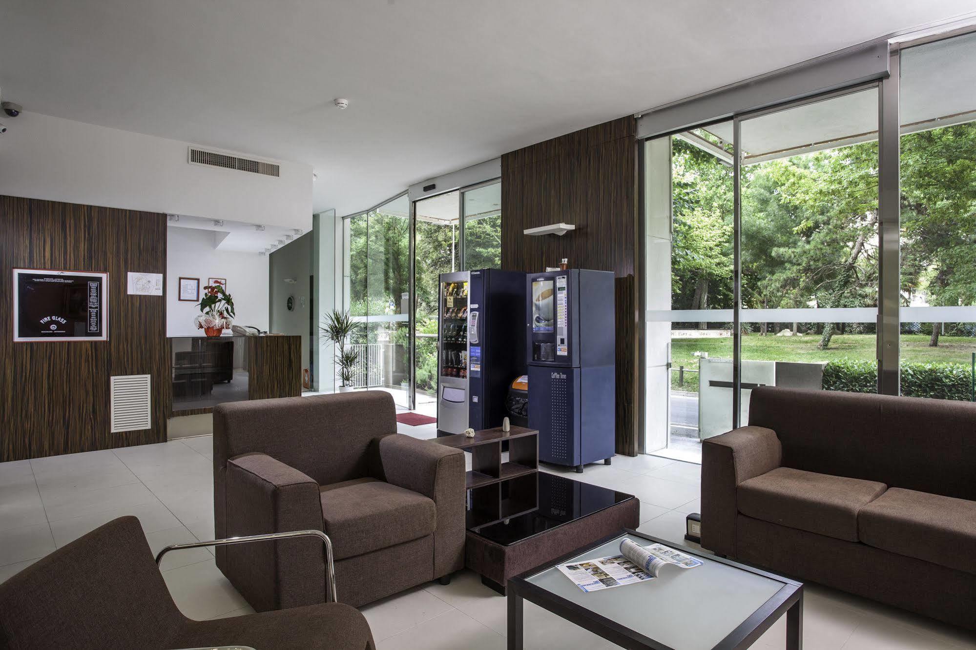 Residence Delfina Rimini Exterior photo