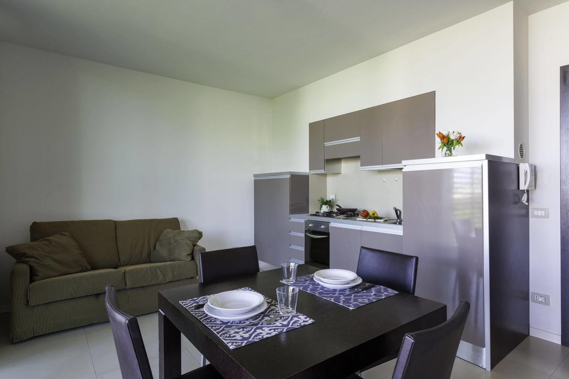 Residence Delfina Rimini Exterior photo